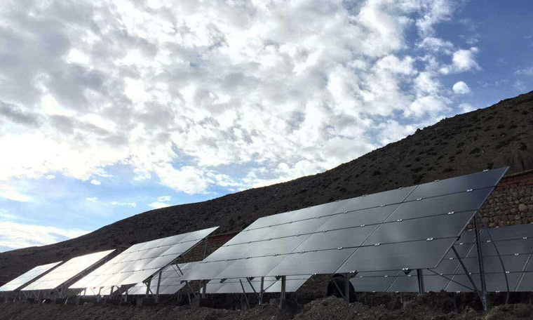 碲化鎘薄膜發電原理，薄膜發電和晶硅發電的優缺點