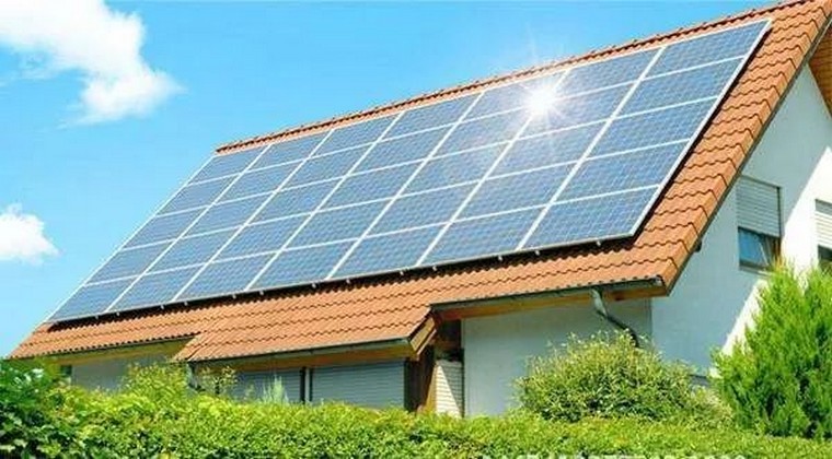 什么是家庭光伏發電系統，家庭自用小型光伏發電詳細配置